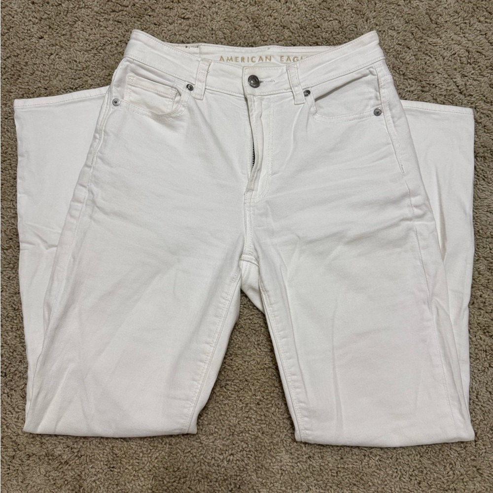 American Eagle white mom jeans